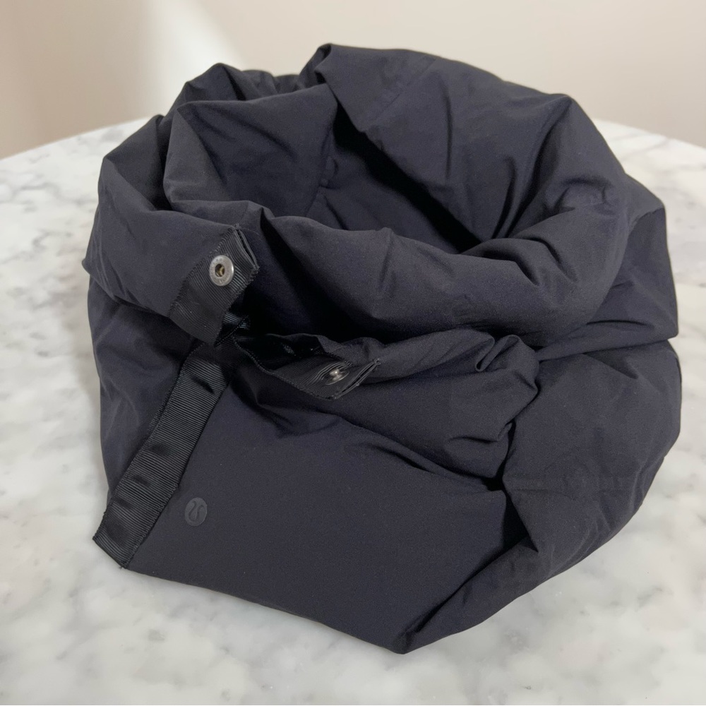 Lululemon down scarf